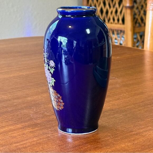 Vintage Hand Painted Ceramic Japanese Cobalt Blue and Gold Peacock Vase 6” - Picture 5 of 10